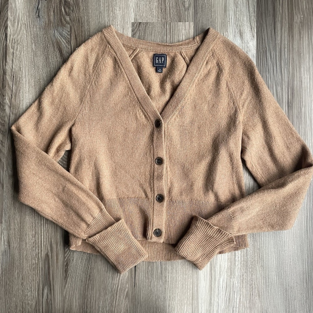 GAP Women's Cardigan Sweater Sweater Sz M‎ Merino Wool Brown Minimalist Classic